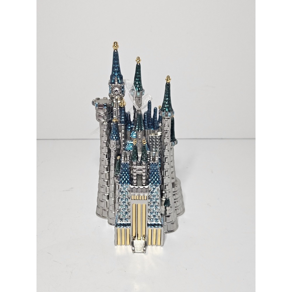 Hallmark Keepsake 2018 Disney Cinderella's Castle Premium Metal Ornament NIB